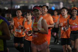 BIB: 23203, 1525, 25739
                            <button type="button" onclick="openModal(21018816)" class="btn btn-primary btn-sm float-right btn-popup" data-toggle="modal" data-target=".modal-high-quality">
                        <i class="fas fa-shopping-cart"></i> Add to Cart
                    </button>
                                            <button type="button" onclick="isThisMe(21018816, true)" class="btn btn-success btn-sm float-right btn-popup btn-isme hidden" data-toggle="tooltip" data-placement="bottom" title="นี่คือรูปของคุณใช่ไหม คลิกที่นี่เพื่อเอาเข้าอัลบั้ม">
                        <i class="fas fa-plus"></i> Add to album
                    </button>
                    <button type="button" onclick="isThisMe(21018816, false)" class="btn btn-warning btn-sm float-right btn-popup btn-isnotme hidden">
                        <i class="fas fa-ban"></i> Remove from album
                    </button>